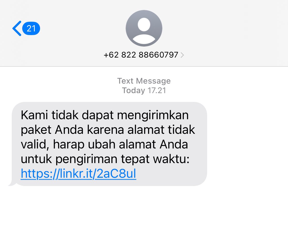titarubi's tweet photo. @PosIndonesia Halo saya sudah 2x mendapat sms dari nomor tidak dikenal, yg memuat link mirip Pos Indonesia meminta data pribadi dan rekening unt membayar kekurangan biaya pengiriman. Rekening bisa dikuras karena hal ini. Mohon perhatiannya. Makasih. Cc: @nezarpatria https://t.co/IghIpxNTEM