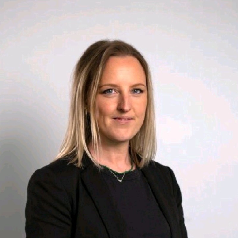 Another of our esteemed 27 judges is Rachel Edwards, Workplace Futures Lead at Lendlease which helps shape cities and create communities. #fxjudge #racheledwards #lendlease #fxdesignawards #designawards #realestate #workplace #workplacefutures