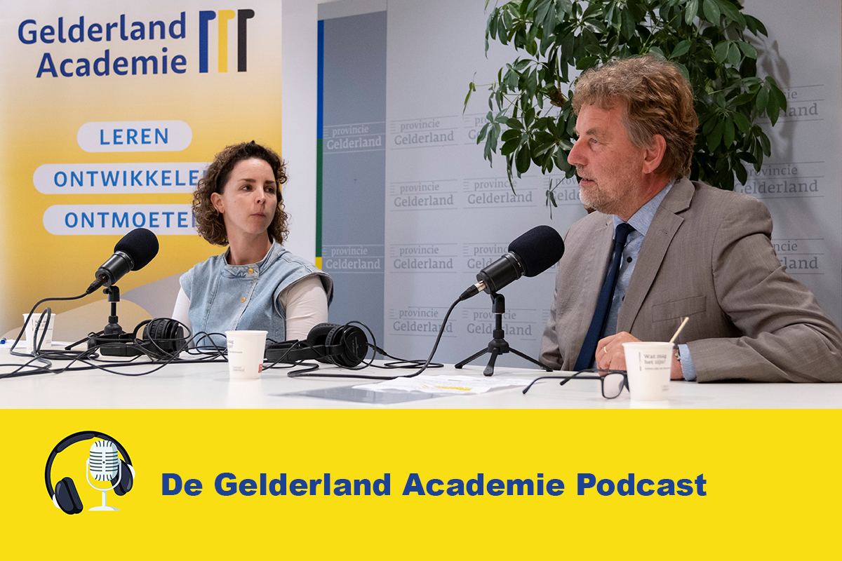 Hoe krijg je als gemeente beter zicht op vastgoedcriminaliteit? Waar let je op? In de nieuwste aflevering van 'Goede raad bij ondermijning' praten o.a. <a href="/MeikeMedia/">Meike de Jong</a>, @AntonStapelkamp en <a href="/riec_on/">RIEC Oost-Nederland</a> je bij: open.spotify.com/episode/2pSGqL…
#podcast #ondermijning #gelderland #vastgoed #bibob