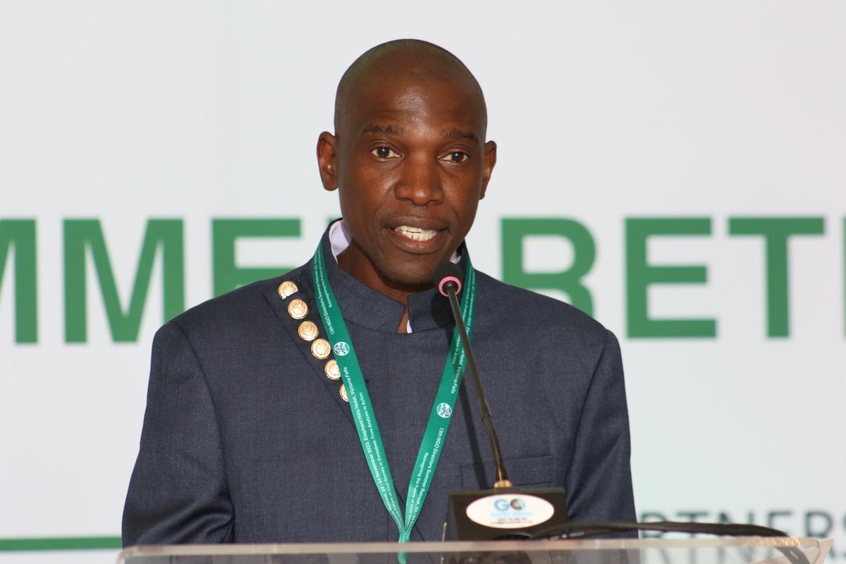 nangozimbabwe's tweet photo. "Today, however, CSOs are increasingly taking a proactive approach, shaping the agenda &amp; leading the way in addressing critical issues such as poverty, inequality, #ClimateChange &amp; #HumanRights." ~ Acting Mayor of Vic Falls in his Keynote Address at the #DirectorsSummerRetreat https://t.co/2mELgwbtdy