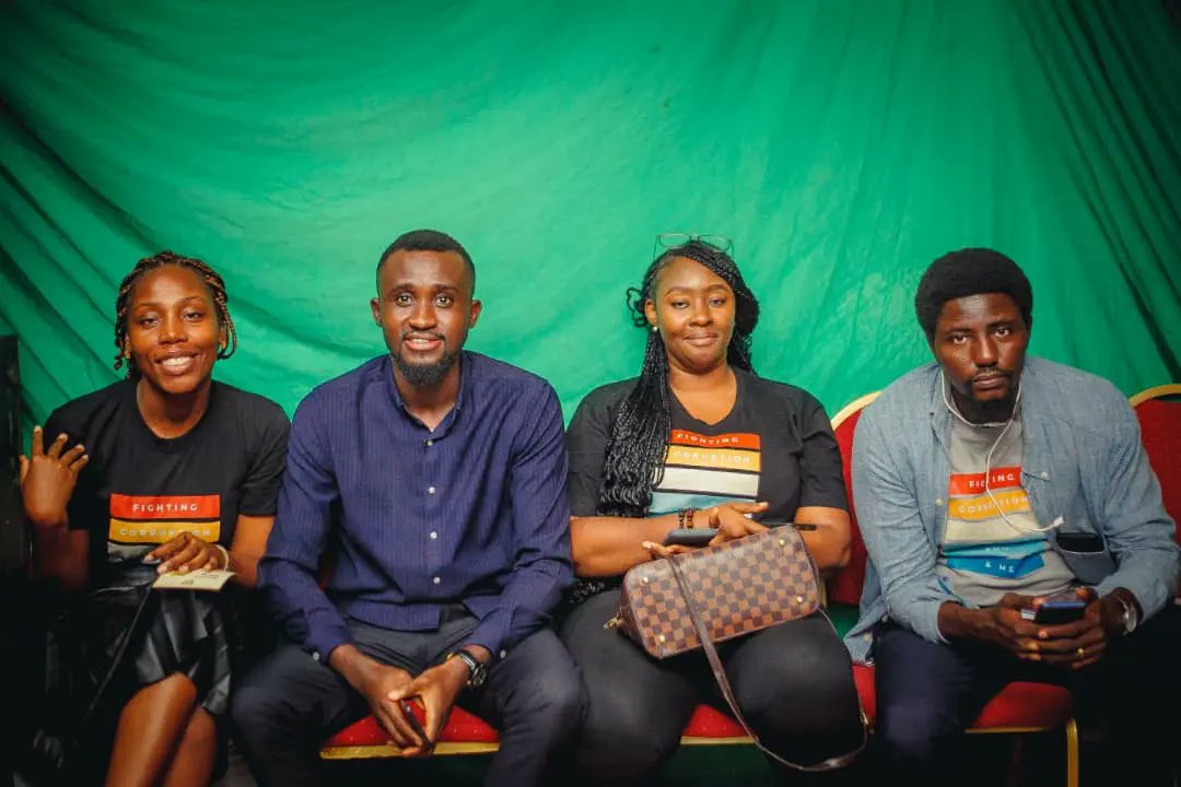 Step_Up_Nigeria's tweet photo. We teamed up with CALDEV at their event "Rebuilding Nigeria through Children's Education, Welfare, and Security." We shared anti-corruption education via "Tosin's Story" alongside our books.
Thanks, CALDEV, for this impactful experience. #Caldev #StepUpNigeria #TosinsStory #NGOs https://t.co/WYjtoTugAv