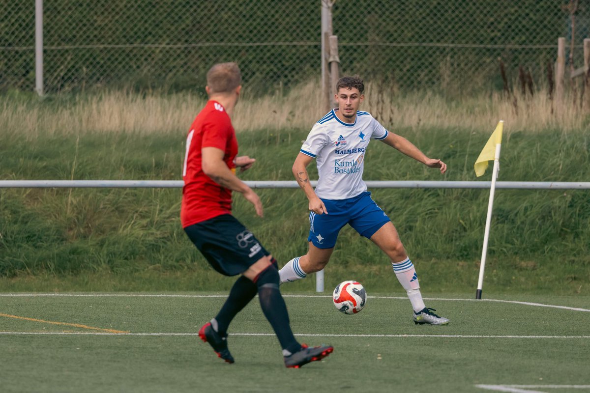 Anton Mänd förlänger!

👉 laget.se/IFKKumla_Herr/…

⚪️🔵

#kumla #kumlafamiljen #framtidenärblåvit