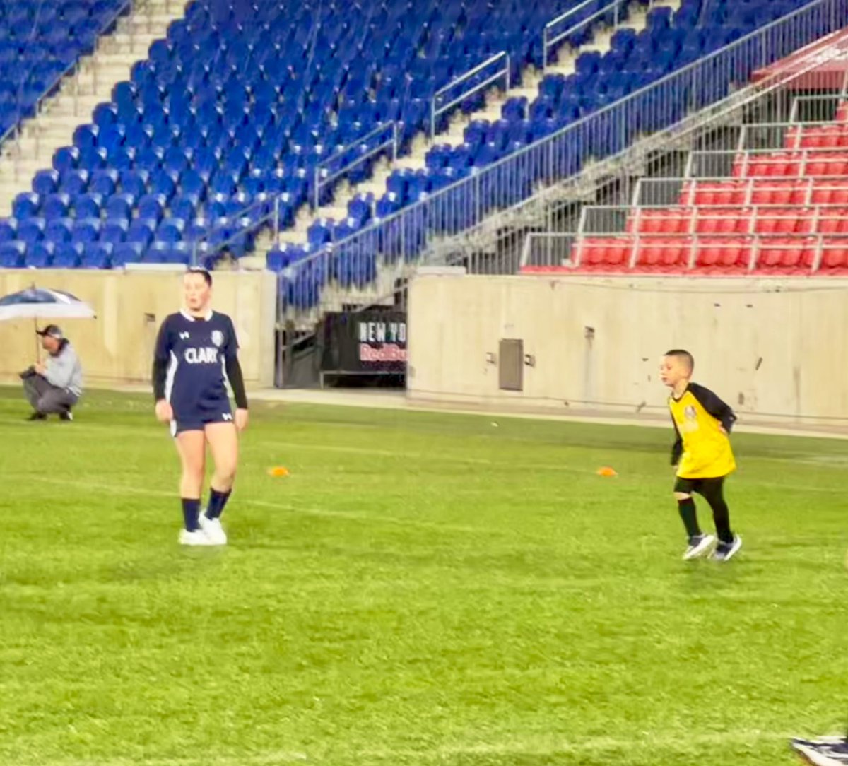 AsstSupBlmfld's tweet image. Thank you @NewYorkRedBulls for this great opportunity! #MissMolly #LittleDom