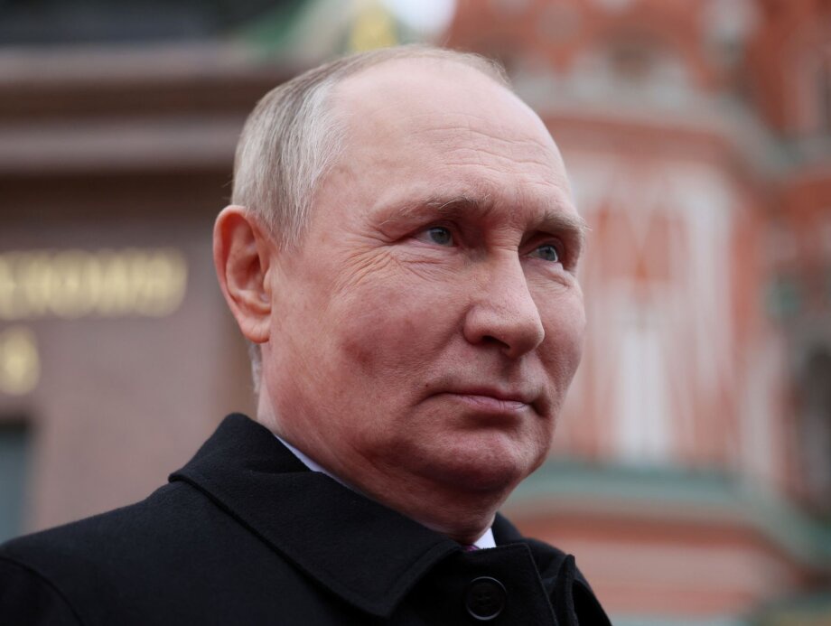 🚨🚨 بوتين: 

علينا مساعدة أهل قطاع غزة الذين يعانون من الأحداث الجارية وهذا واجبنا المقدس.