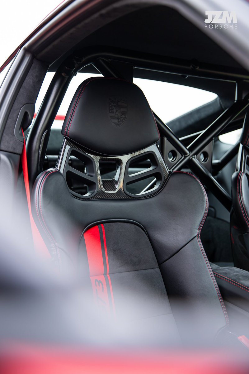 Some cars just make sense!!

This GT3 Clubsport was supplied with almost every conceivable factory option when new, boasting an equipment level that is second to none.

jzmporsche.com/cars/porsche-9…