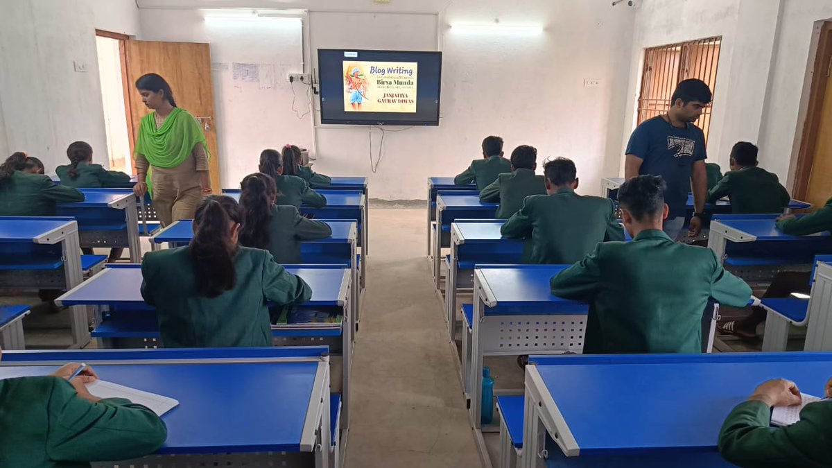 EmrsChandrapur's tweet photo. #JanjatiyaGauravDivas
- #JanjatiyaGauravDivas2023
- #ViksitBharatSankalpYatra
A Blog writing competition has been conducted in EMRS CHANDRAPUR https://t.co/bv7ZLXw31n