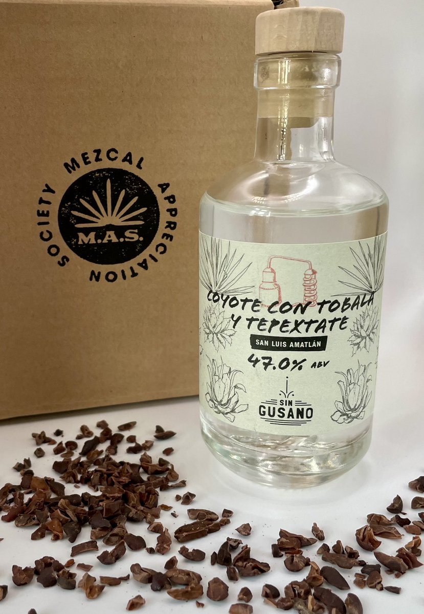 CocoaRetreat's tweet photo. This is going to be extraordinary!
#mezcal #beantobar #microbatch #singleorigen #craftchocolate #flavourpairing https://t.co/8ZTniEem1p