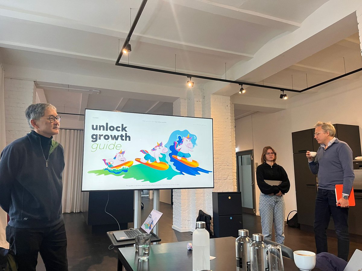 contentradar_ai's tweet image. Thank you @taeheanahm  for the impressively pragmatic, and inspiring talk full of practical take-aways. Thanks, @Jasamaze &amp;amp; @CherryVentures for organizing. 🤩#SaaS #GrowthPlayBook #TimeToValue