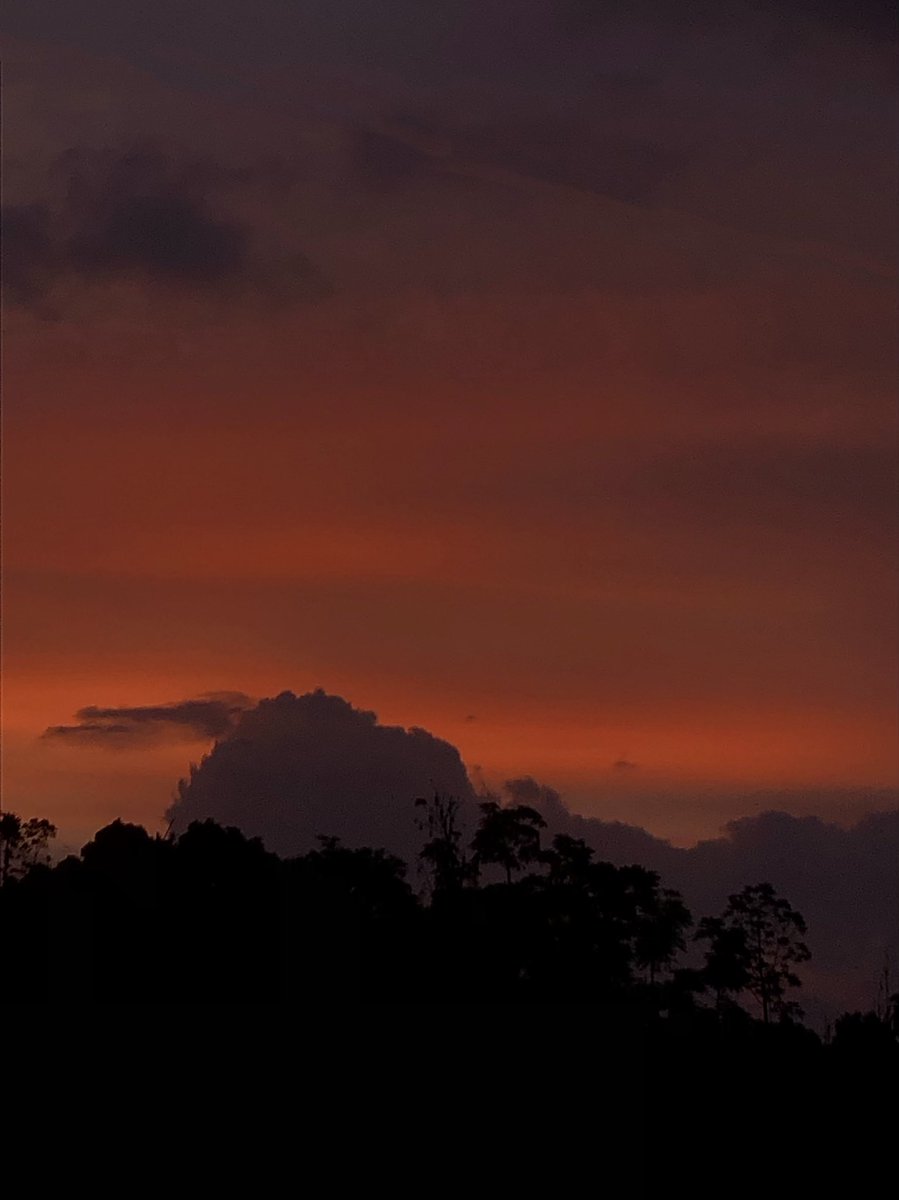 aksarasi's tweet photo. #sunset https://t.co/Qa0LdQfbpq