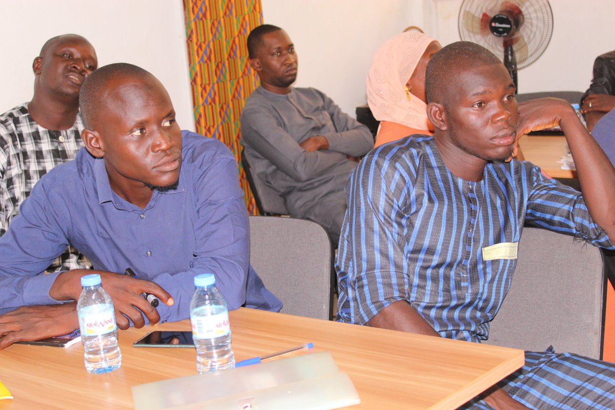 ImpactHubBKO's tweet photo. Retour en images 📸 sur la formation de renforcement des compétences en des bénéficiaires du programme @facej
Du 6 au 10 novembre 2023, Impact Hub Bamako a organisé une formation de 5 jours destinée aux bénéficiaires du programme FACEJ.
#ImpactHubBko #FACEJ #Formation https://t.co/TdOzMY4Y94