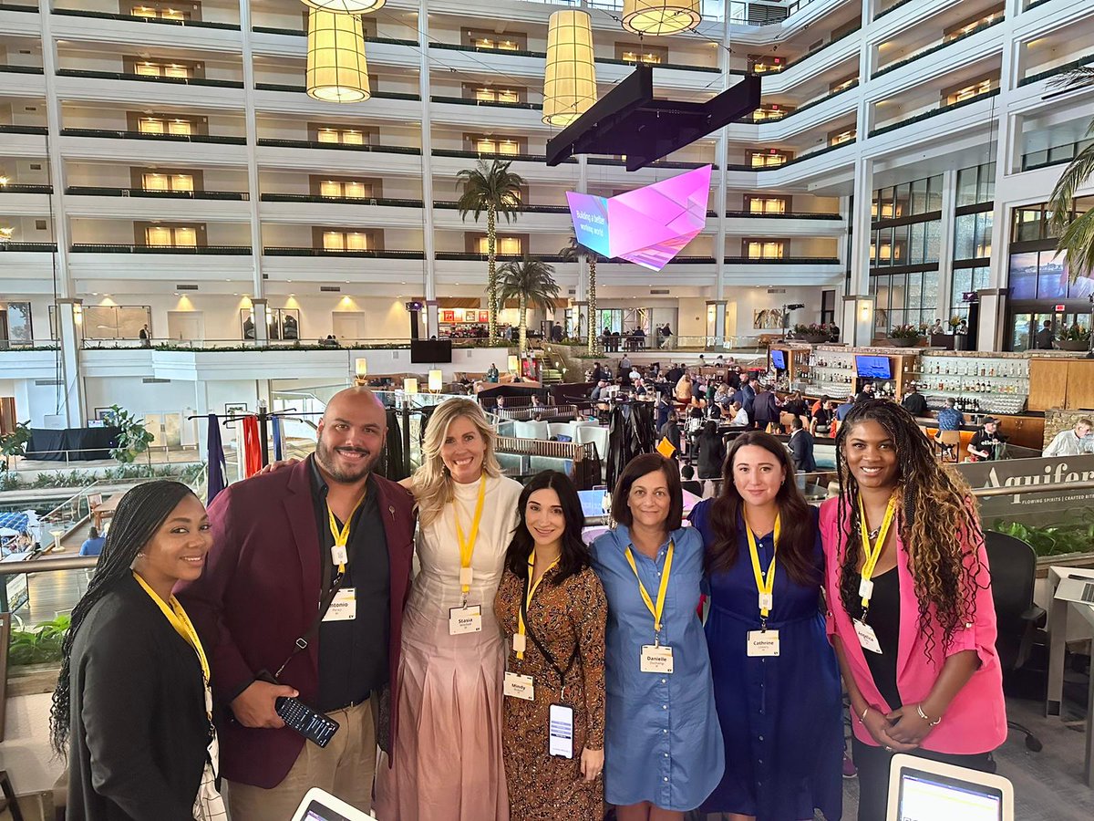 Happy #NationalEntrepreneursDay! Cheers to the incredible #entrepreneurial ecosystem at <a href="/EYnews/">EY</a> . Here's to dreaming bigger and creating a better tomorrow! #SGF #SGFUS