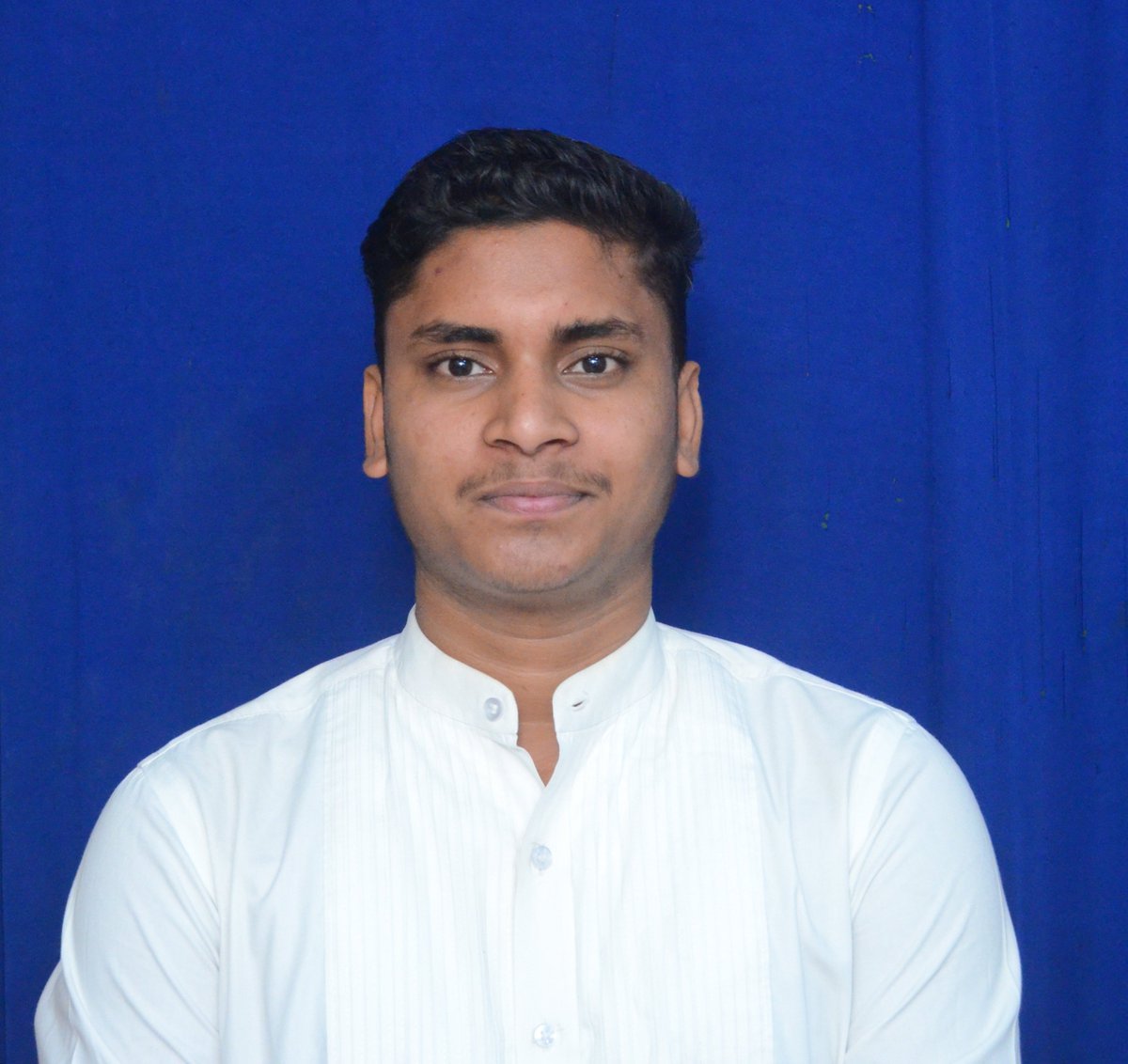 saurabh4u_'s tweet image. सफ़ेद में कोई भी रंग मिलाओ तो नया रंग बन सकता है,
लेकिन दुनिया के सभी रंग मिलाकर भी सफ़ेद रंग नहीं बना सकते…☺️
#csjmu #kanpuruniversity #saurabh4u 
@saurabh4u_