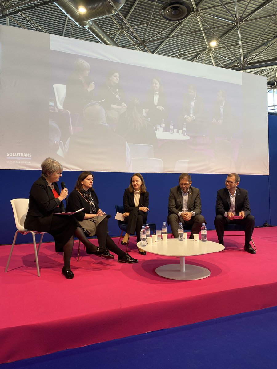 FNTREurope's tweet photo. @FNTR organised a round table discussion at @SOLUTRANS called: “more european realism to decarbonise tomorrow!”

We were pleased to welcome @ralucamarian (@the_IRU), @F_Dupasquier (CEO of Samat), Thierry Dutilloy (@TotalEnergies), Emmanuel Duperray (@RenaultTrucksCo). https://t.co/CAlc5H4MqS
