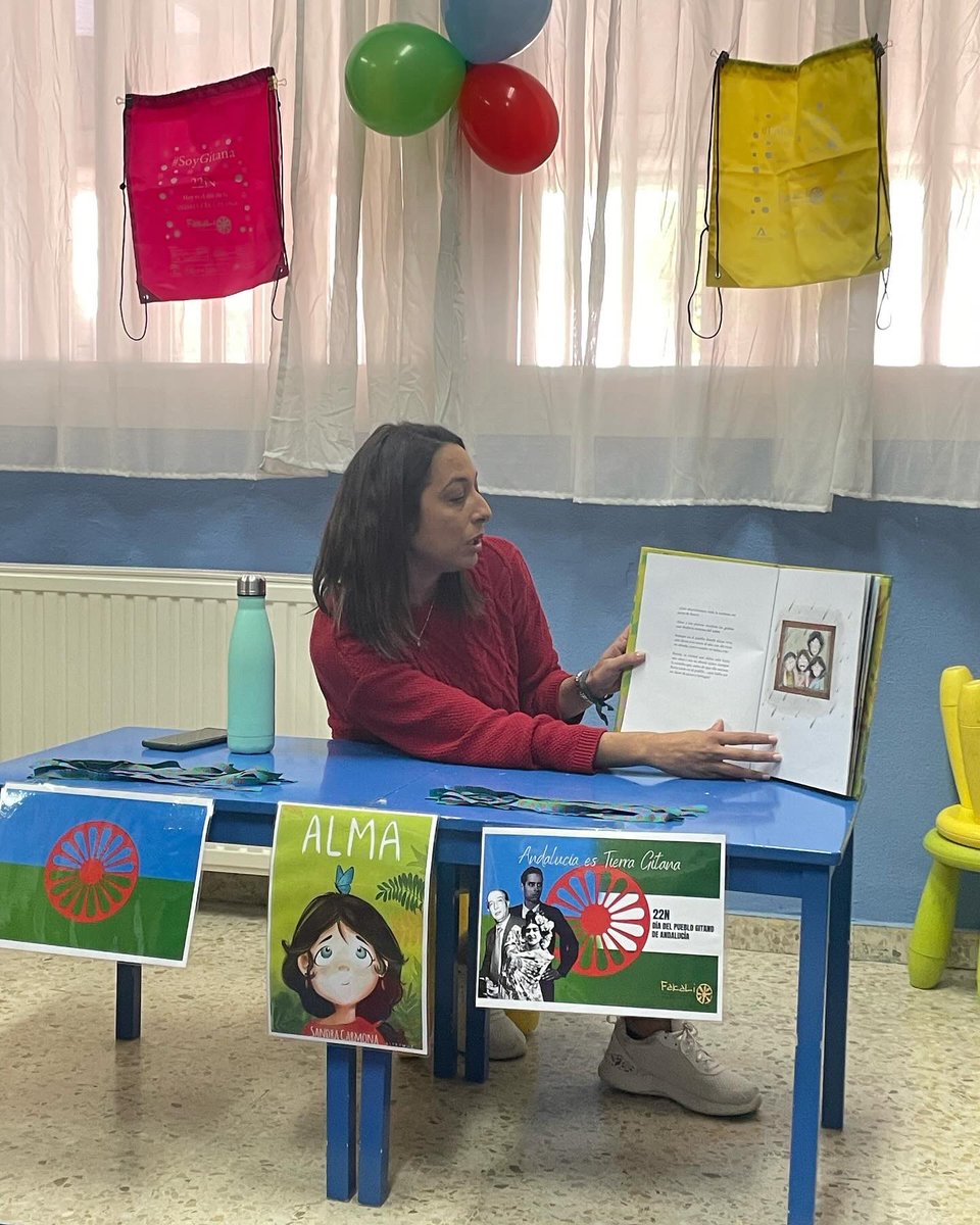 #tertulialiteraria para conmemorar el #diadelgitanoandaluz en nuestro colegio. Con la participación de <a href="/fakaligitanas/">FAKALI</a> como precursor de la actividad.
