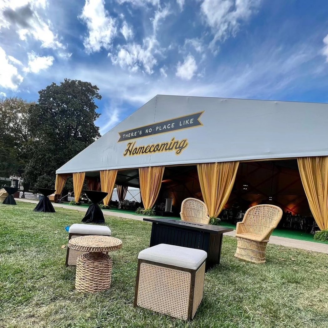 LosbergerUS's tweet photo. Only the top of the class for these alumni 📚

⛺️ @PartyReflection
🚸 @WFUAlumni
📋 csm production  

#LosbergerDeBoer #losberger #tents #structures #tentrenrals #tentedevents #homecoming #tentmanufacturers #tentprofs #clearspan https://t.co/FfBs9LhuPB