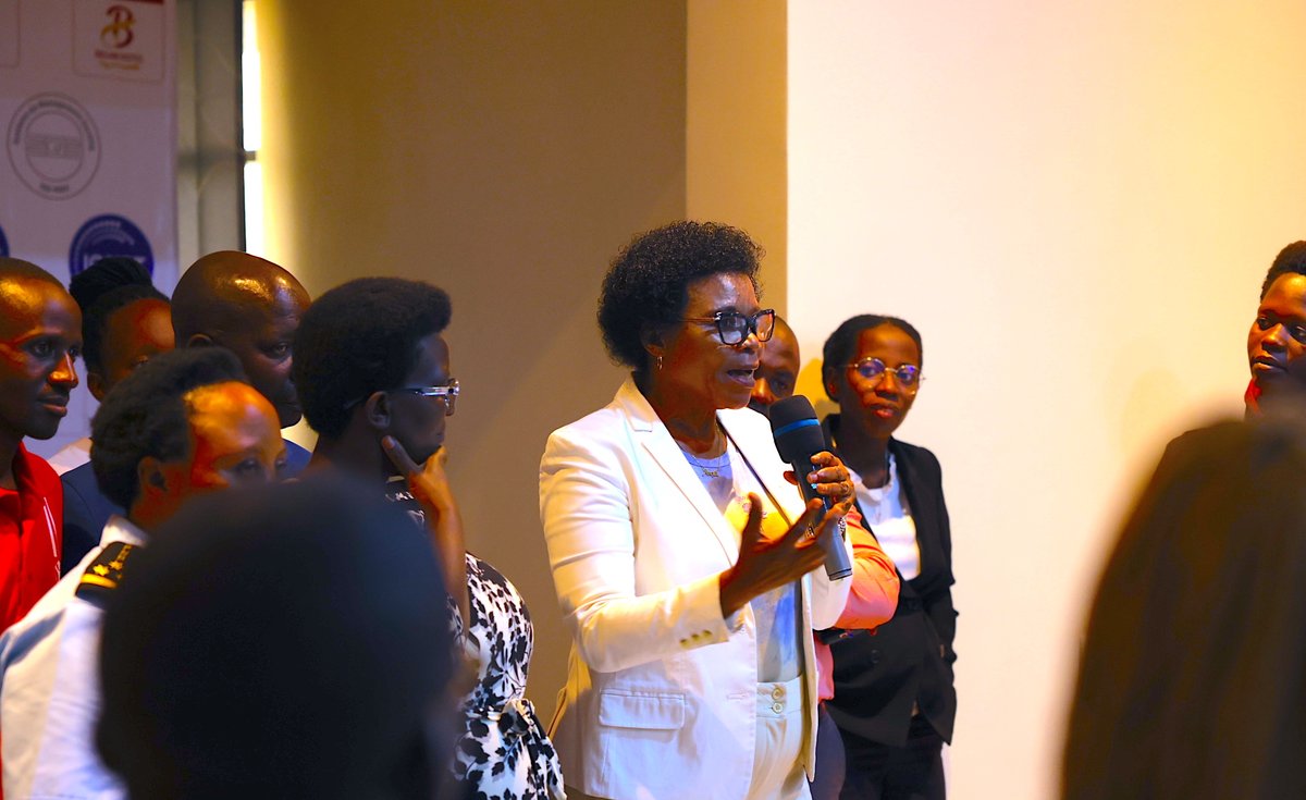 PNUDBurundi's tweet photo. L’expertise acquise permettra aux points focaux #PEAHS d’élaborer un plan d’actions pour la prévention/réponse, mise en place des mécanismes institutionnels, auto-évaluation assorti d’un plan de renforcement des capacités. #Burundi #ODD5 #ODD17 https://t.co/hLC2LUpicA