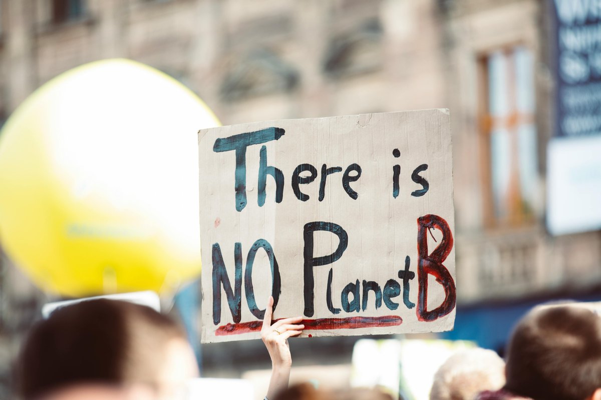 Do you want to feel more empowered in navigating the challenges presented by climate change?

Join LSE LIFE's workshop on 30 November to grow your knowledge and confidence in discussing causes &amp; consequences of our changing global climate 🌎

Sign up here: apps.lse.ac.uk/training-syste…