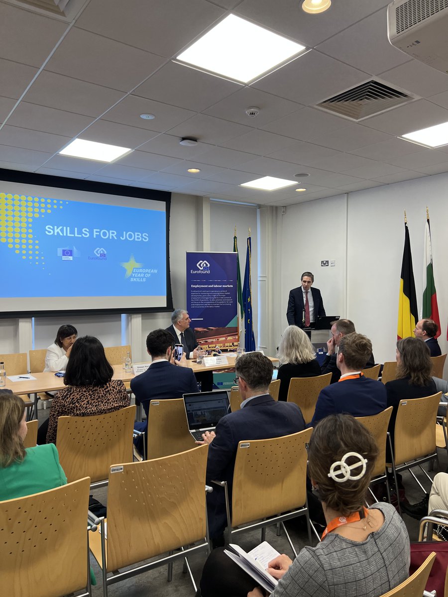 eurireland's tweet image. Skills are not just critical for individuals.  They are critical our economy, critical for our societal well-being, and they are critical for our future: @SimonHarrisTD speaking at our #EYS skills for jobs event with @eurofound