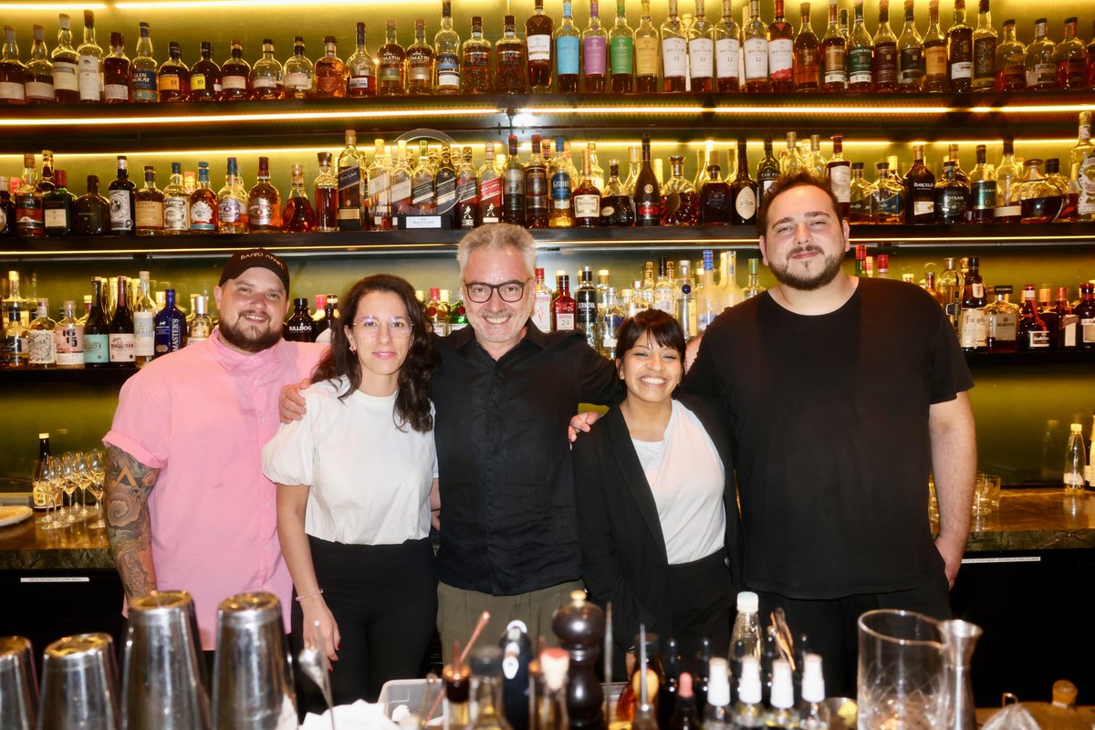 #bienvenidosaCasa ciclo de los renombrados chefs Argentinos @AgustinferrandoBalbi unica estrella <a href="/guideMichelinFR/">Le guide MICHELIN</a>  en Asia con su restaurante @andoHk @agux19888 , <a href="/Carito_Lou/">Carito Lourenço</a> 1 estrella <a href="/GuiaMichelin_ES/">La Guía MICHELIN</a> de  <a href="/fierrovlc/">FIERRO</a>  junto a  <a href="/fla_arroyo/">Flavia Arroyo</a>  de <a href="/casacavia/">Casa Cavia</a> y <a href="/PickyCourtois/">Picky Courtois</a>