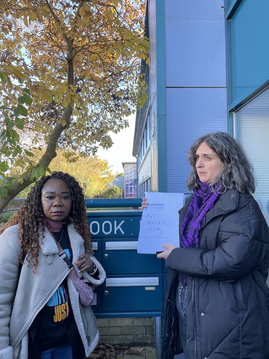 RefugeeAction's tweet photo. Over 100 members of the public have written letters to Clearsprings demanding answers as to why they refuse to provide safe and decent housing. We tried to deliver them, but they even refused to receive the letters. #Clearlymakingakilling https://t.co/9kXIt4Bhkg