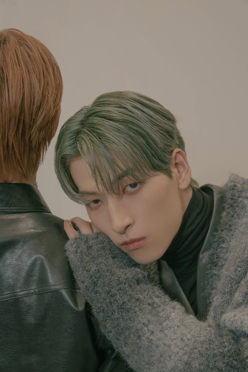 with編集部 tweet media