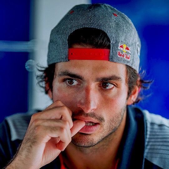 anothertifosa's tweet photo. ladies and gentleman, i’m glad to introduce you…

toro rosso carlos, a very hot and needed thread 🧵

all interactions appreciated 🫶🫶 https://t.co/zhxauGFgVR