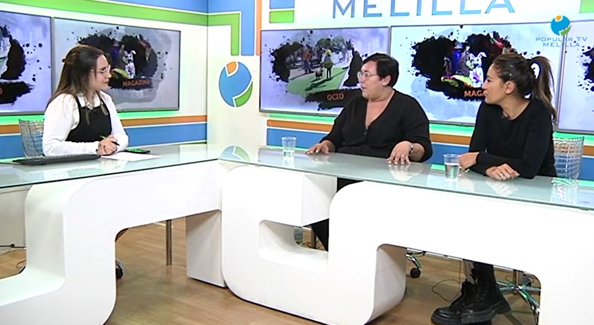 Popular TV Melilla (@poptvmelilla) on Twitter photo 🎥 'La Columna'
Entrevista a la directora de la agrupación teatral Phoenix, Aránzazu Mansilla (<a href="/Txety/">Aránzazu Mansilla</a> ) y a una de las actrices de su última obra, ‘Bondage’, <a href="/Ale_AcedoR/">Alejandra Acedo</a>
#Melilla #teatro #Cultura
🖱Entrevista completa: populartvmelilla.com/archivos/24497 🎥 'La Columna'
Entrevista a la directora de la agrupación teatral Phoenix, Aránzazu Mansilla (<a href="/Txety/">Aránzazu Mansilla</a> ) y a una de las actrices de su última obra, ‘Bondage’, <a href="/Ale_AcedoR/">Alejandra Acedo</a>
#Melilla #teatro #Cultura
🖱Entrevista completa: populartvmelilla.com/archivos/24497