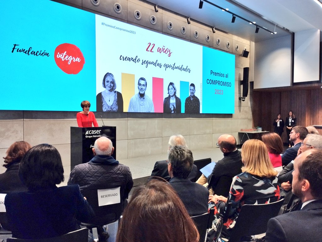 FUN_INTEGRA's tweet photo. ¡Comenzamos la entrega de los #PremiosCompromiso2023, entregando 7 distintivos a las empresas que se han sumado en los últimos meses a la red #CompromisoIntegra! https://t.co/k0BhtWXcR2