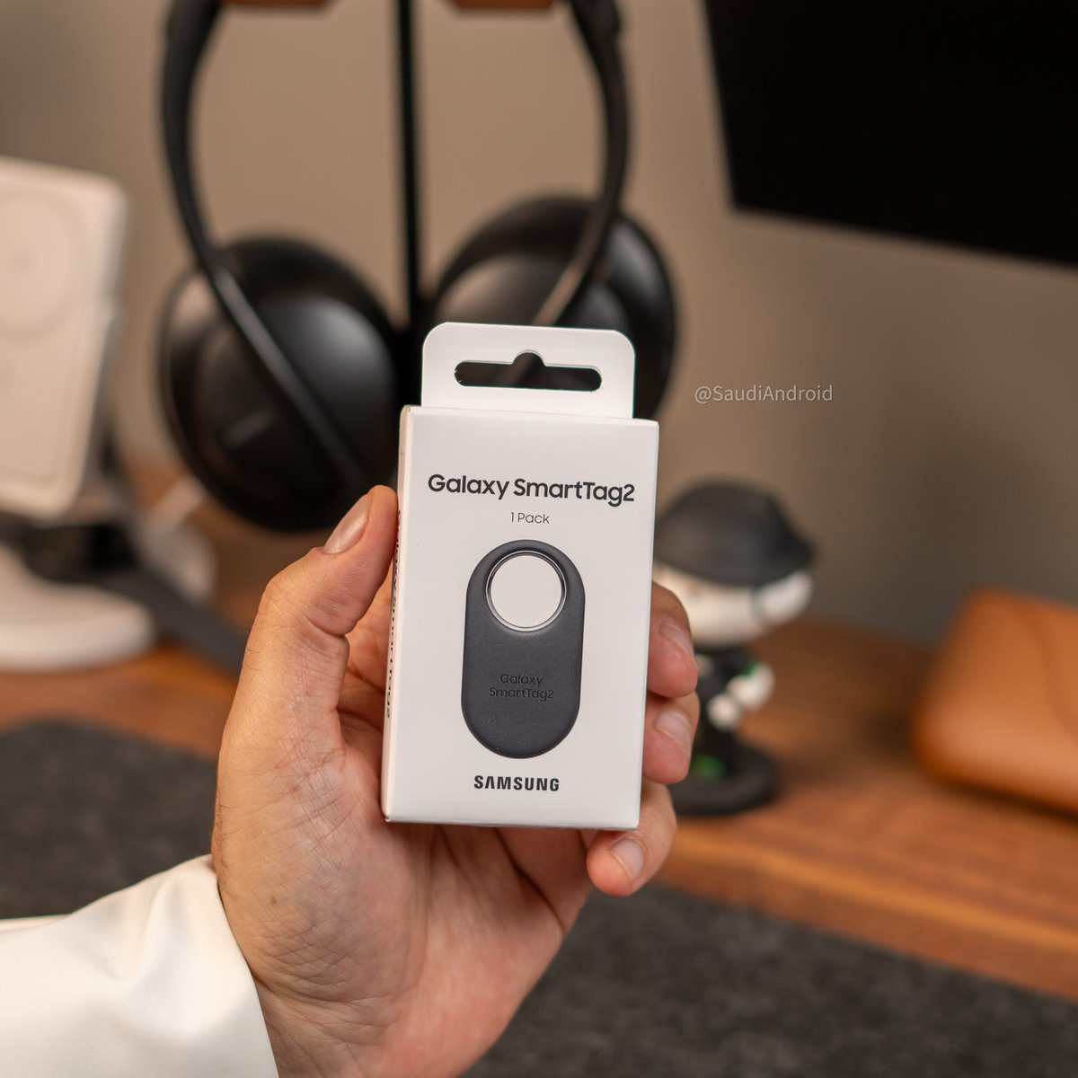 SaudiAndroid's tweet image. قطعة التتبع Galaxy SmartTag 2 

تصميم مميز تعلقها مع المفاتيح السيارة القط الشنطة وماتفقد أغراضك.

مقاومة الماء IP67
بلوتوث و UWB
عرض البوصلة+رنين
بطارية 500 يوم و 700 يوم مع وضع توفير الطاقة
تعمل مع أجهزة جالكسي فقط
سعرها 129 ريال⚪️⚫️

samsung.com/sa/mobile-acce…

#GalaxySmartTag2