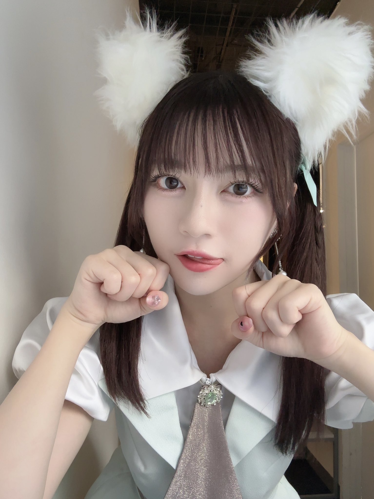 廣川奈々聖 デコチェキ 81m77tIprHL._UF350,350_QL50_.jpg