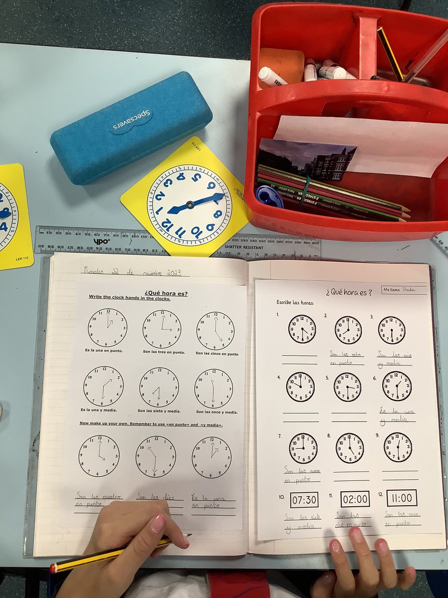 C6Pleasant's tweet photo. Telling the time today in Spanish. @PleasantStPrim @MFLPleasantSt https://t.co/vnsYcaRN7U