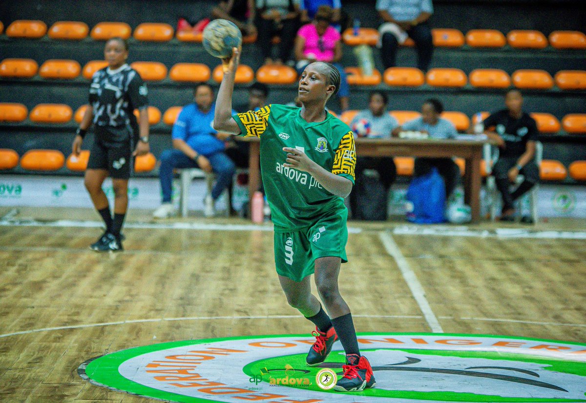 Handballnigeria's tweet photo. Day 9 results so far of @ardovaplc
Handball Premier League 2023 phase 2
FEMALE::::
1) Delta Queens--Plateau Peacocks 17--18.
2) Rima Queens--Imo Grasshoppers 31--21.
#APHPL https://t.co/ET6YLHX50Q