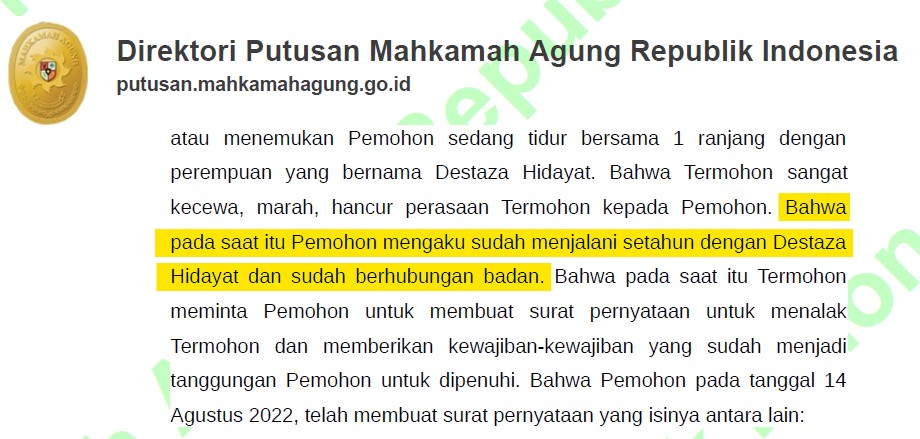 PartaiSocmed's tweet photo. Kasihan banget! Sudah istrinya diselingkuhi dia pun dipenjarakan oleh laki2 selingkuhan istrinya 😭
Keterlaluan banget si Wowiek ini..! https://t.co/YHci8xJHcO