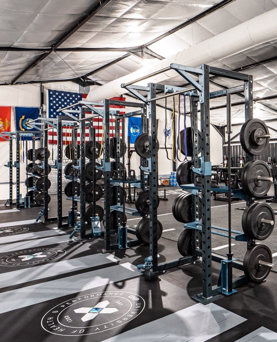 BeaverFitUK's tweet photo. With a facility that features 28 custom BeaverFit Half Racks, group training is a no brainer.

#BeaverFit #Modular #Racks #Fitness #BeaverDome https://t.co/VY6BAHSVrm