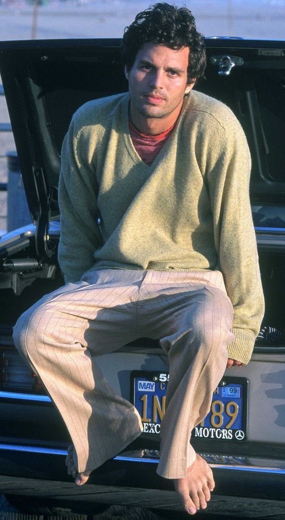 TheCinesthetic's tweet photo. Happy Birthday, Mark Ruffalo! https://t.co/Fe5trbCr3h