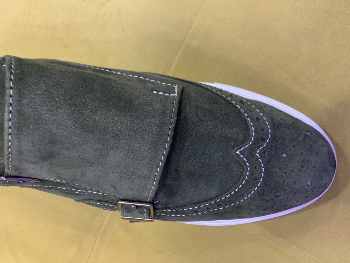 e8shoes's tweet photo. A journey of a thousand miles begin with a fabulous pair of shoes. https://t.co/Jb6IzOgEn8