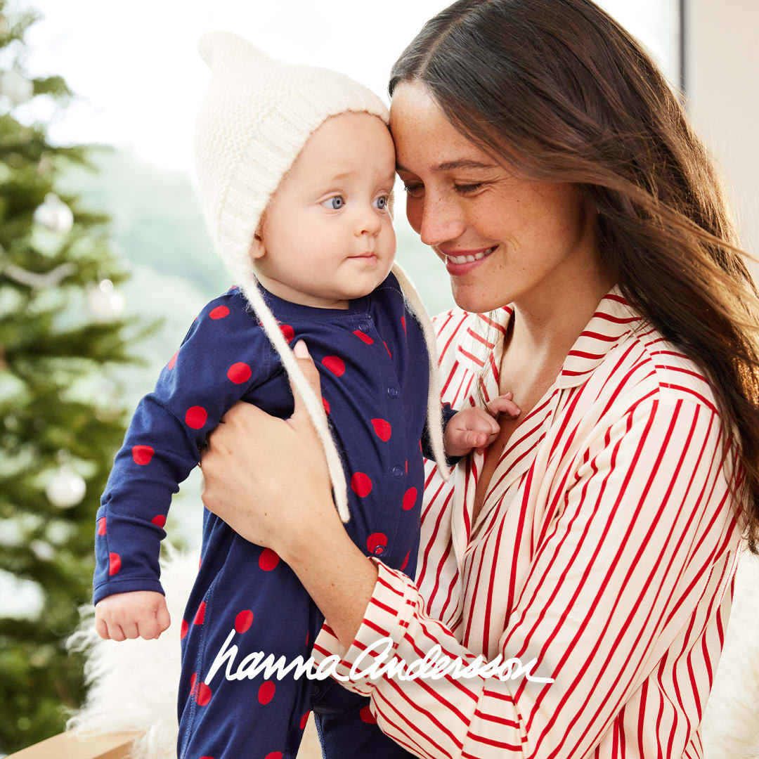 MacKidBrandon's tweet photo. #Ad Start your holiday tradition with @hannaandersson, the original matching family pajamas and fuss-free holiday attire! Plus, their Black Friday sale is here with 50% off everything + free shipping!

https://t.co/mjSCTvXApY https://t.co/JqKw8k4T1M