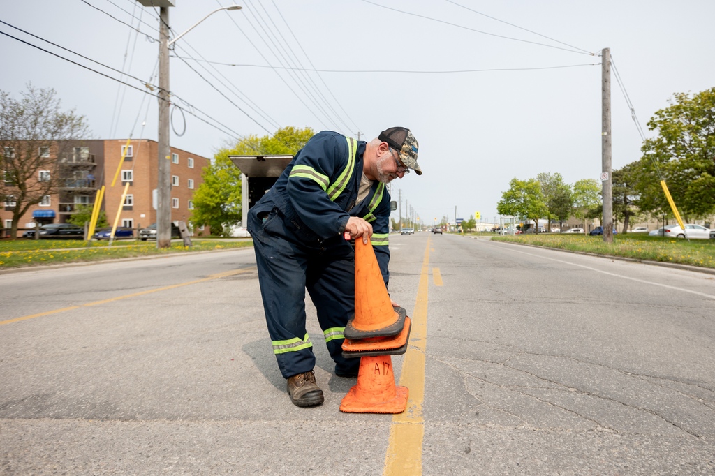 Safety is always our #1 concern here at AFF. Everyone who works deserves to go home at the end of the day free of injury. Stay safe out there, boys!

#truck #commercial #business #engineering #environment #industrial #steel #construction #manufacturing #corporate