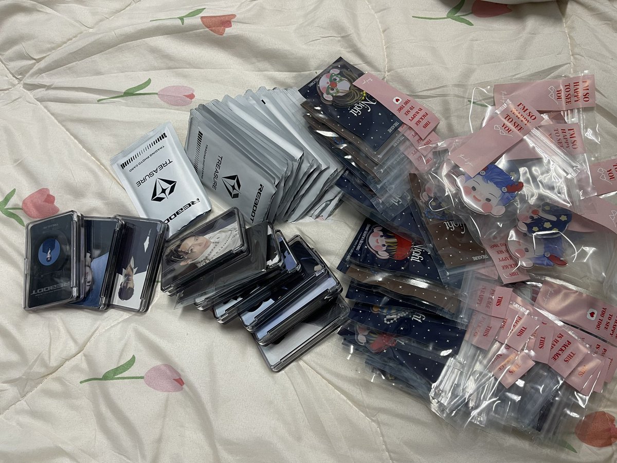 ถ้าขายใบละ 30 บาท จะมีใครสนใจมั้ยคะ พอดีจะเคลียร์การ์ดคั้บ 🙇🏻‍♀️🙇🏻‍♀️ #ตลาดนัดtreasure #ตลาดนัดเด็กสมบัติ