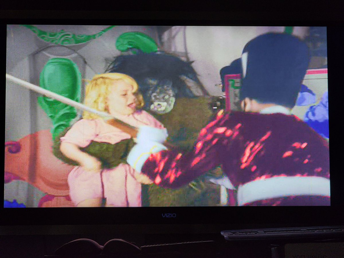 TomsTwinSOJ's tweet image. Post-Halloween is for fantasy films, and the NYC stations used to show the best on T-Day. Today, I'm returning to my youth with "March of the Wooden Soldiers"! That decapitation stuck with me, and the end battle rivals LOTR! #LaurelAndHardy #fantasyfilms #Thanksgiving #MutantFam