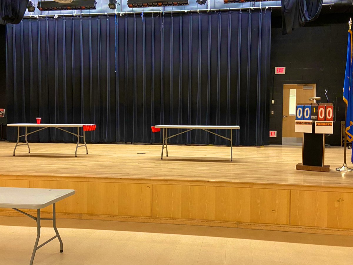 donato_piselli's tweet image. Big day today at PHS. Staff versus students in a PHS version of “Minute To Win It”. What’s at stake? Pizza party for either staff or students before our Winter break. We’re ready to go!! #GameOn