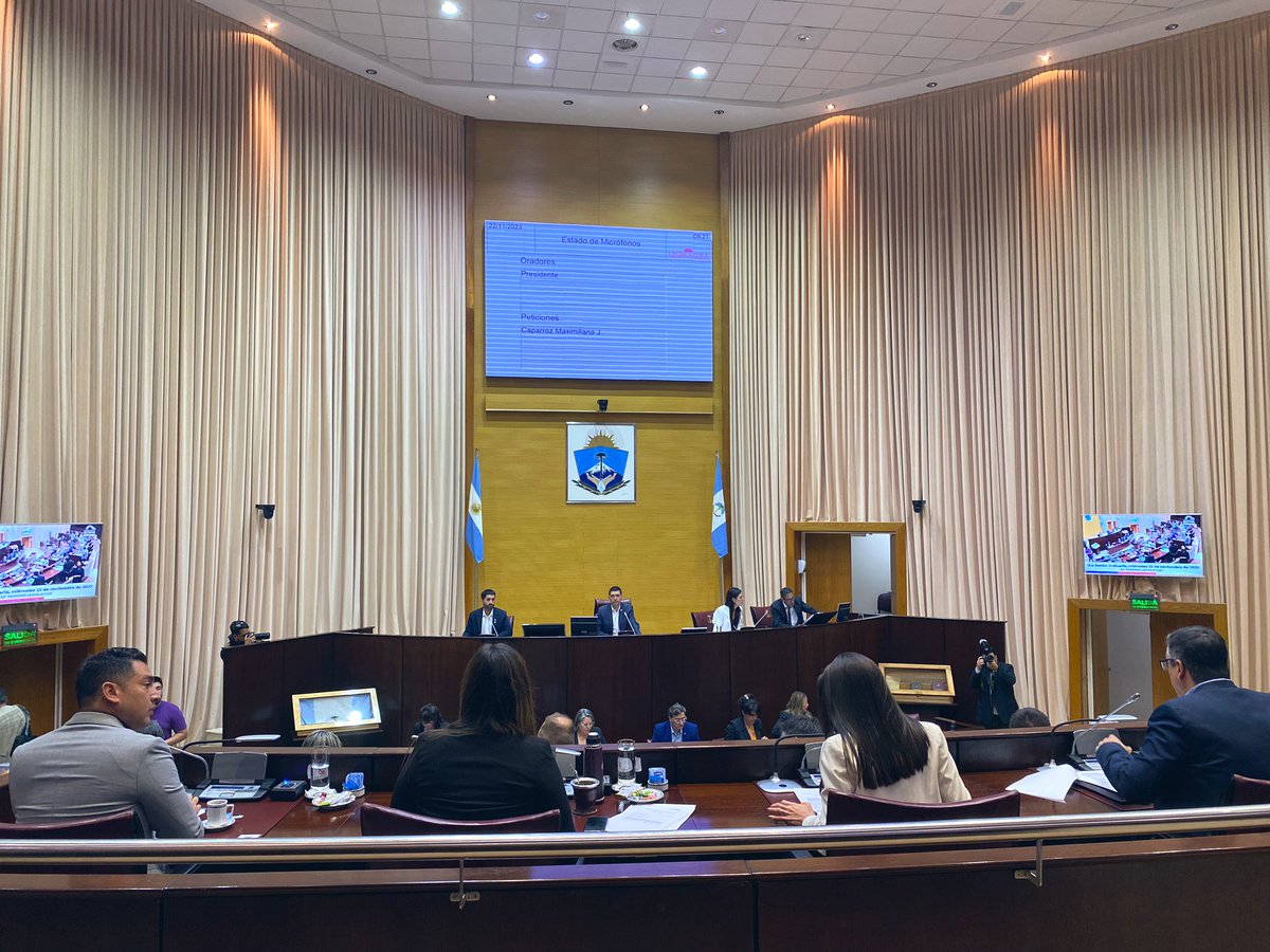 #AHORA Comenzamos en <a href="/LegislaturaNqn/">Legislatura de la Provincia del Neuquén</a> la 19.a sesión ordinaria del 52° período legislativo.