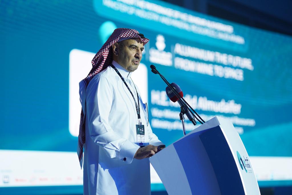 Arabal_'s tweet photo. Mr. Mohammed Al-Naki, ARABAL Chairman, H.E. Khalid Al-Mudaifer, Vice-Minister of Industry and Mineral Resources, and Robert Wilt, CEO of Ma'aden, delivered their opening remarks at #ARABAL 2023. https://t.co/rdvLxxozFd