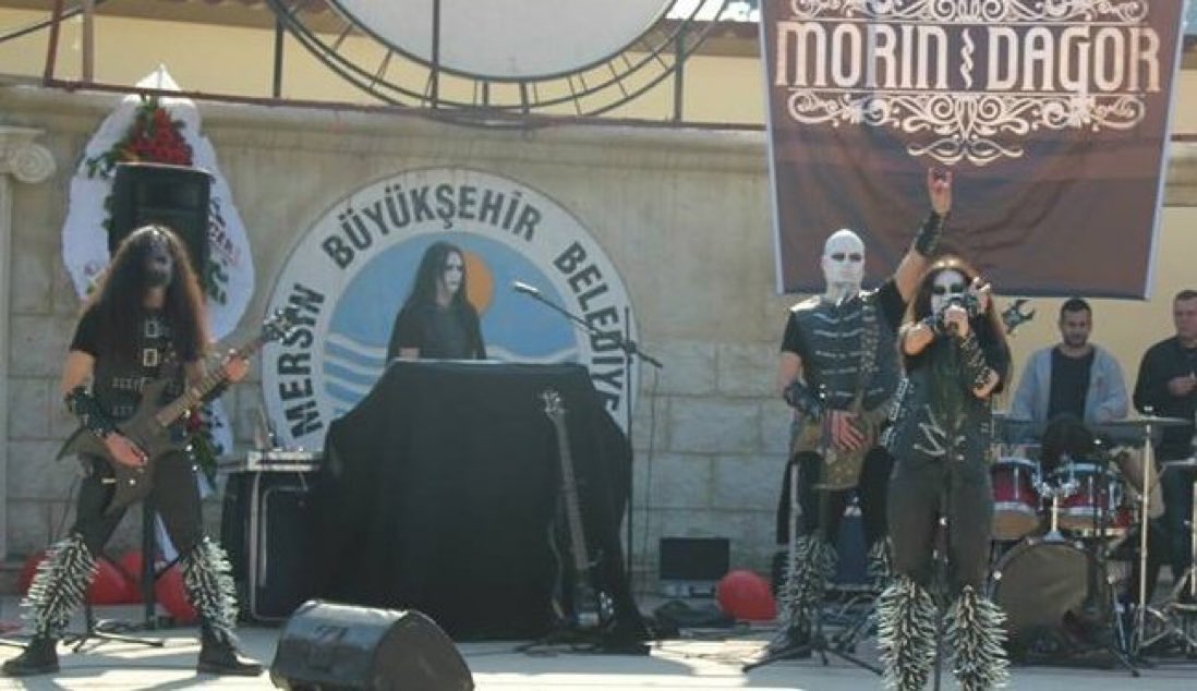 Bir zamanlar: Mersin Belediyesinden Black Metal'e tam destek.