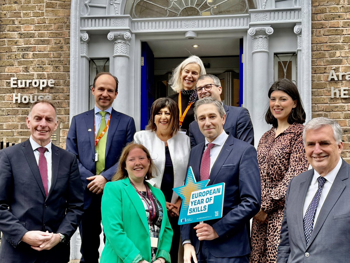 Simon Harris TD tweet media