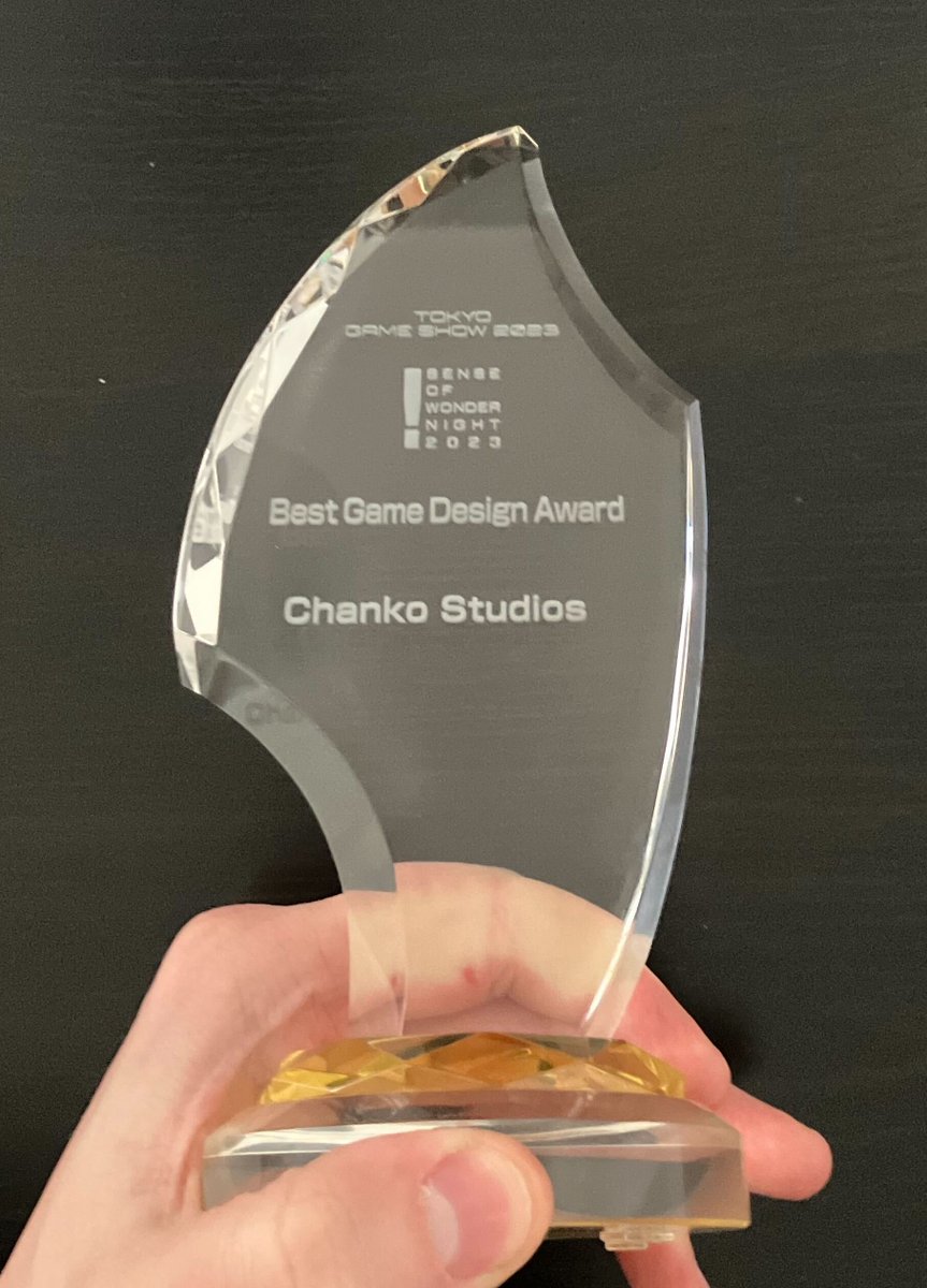 2 months ago, we had the honor of participating in the Tokyo Game Show and to be awarded Best Game Design during the Sense of Wonder Night for our game It's a Wrap!
And look what we found in our mailbox today... So pretty 🥰

It's a Wrap! is on sale at -25% today, don't miss a