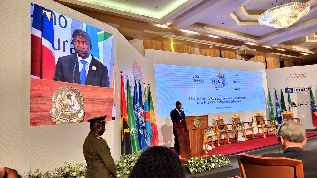 AUC_PAPS's tweet photo. #LuandaBiennale, Pan-African Forum for Culture of Peace is a joint initiative of 🇦🇴, @unescoNOW & @_AfricanUnion, aims to promote prevention of violence& resolut'n of conflicts through encouraging cultural exchange in Africa& dialogue b/n generat'ns
MORE: https://t.co/ORxXUqaBqF https://t.co/JPtsVJRf7N