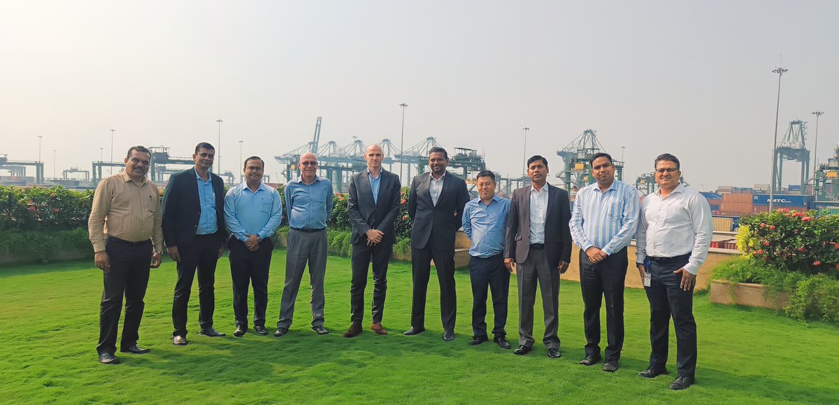 PSA Mumbai hosted Emirates Shipping Line CEO Mr. Till Ole Barrelet discussed the upcoming Phase 2 project and strengthened customer relationships. We are to continue nurturing this strong bond with ESL.
#AlongsideIndia #AcceleratingIndia