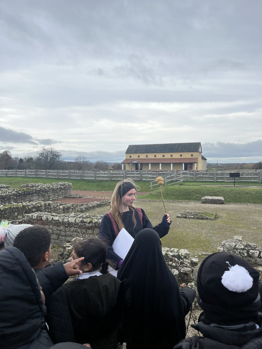 Mrs Newbold tweet media