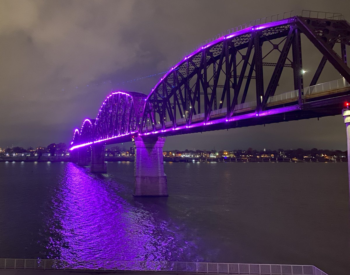 efkentuckiana's tweet image. Thank you to the wonderful people that showed up last night to walk the Big Four Bridge under the purple lights to celebrate National Epilepsy Awareness Month! It was a chilly night, but the epilepsy community showed up to #ChangeOurEpilepsyStory. #NEAM2023 #EFKentuckiana